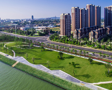 公路两旁景观工程